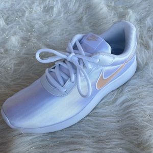 Brand new Nike Tanjun Satin White Sneakers